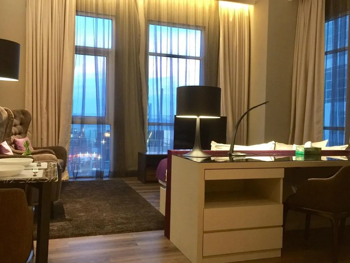 Apartment Big Bathtub Premium Seafront Studio In Town With Wifi & Full Kitchen George Town