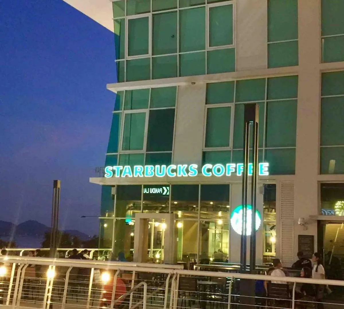 Apartment Big Bathtub Premium Seafront Studio In Town With Wifi & Full Kitchen George Town