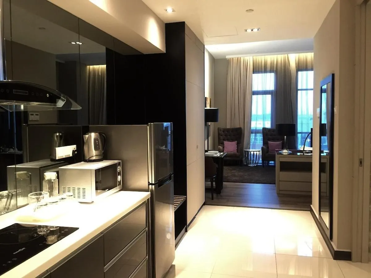 Big Bathtub Premium Seafront Studio In Town With Wifi & Full Kitchen George Town 0*,  Malaysia